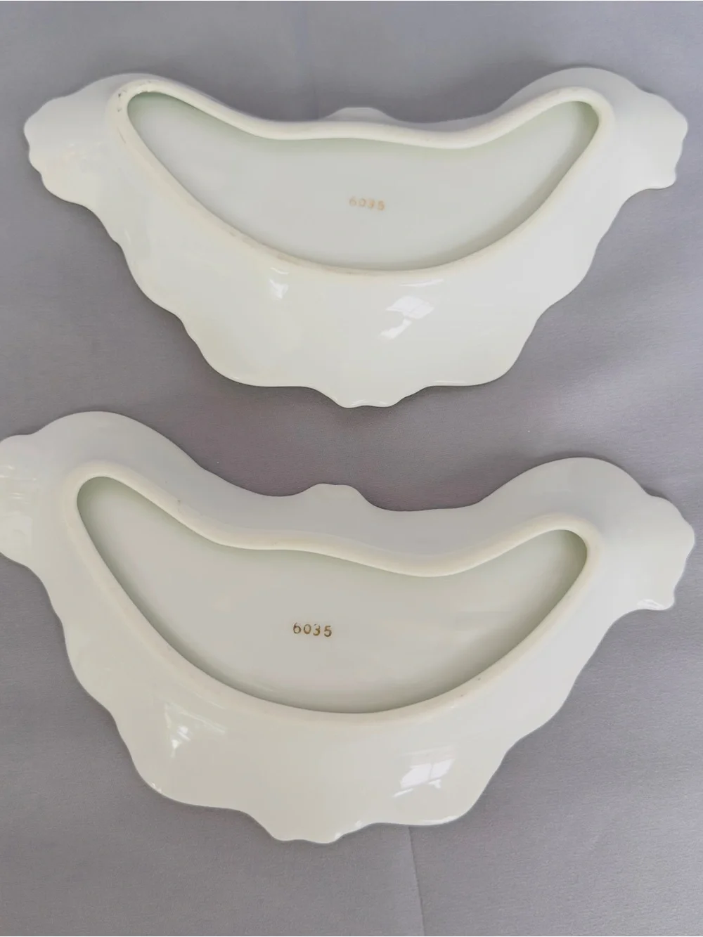 Set of 2 Vintage Andrea Sadek Porcelain Gold Design Bone Dishes Trinket Kidney